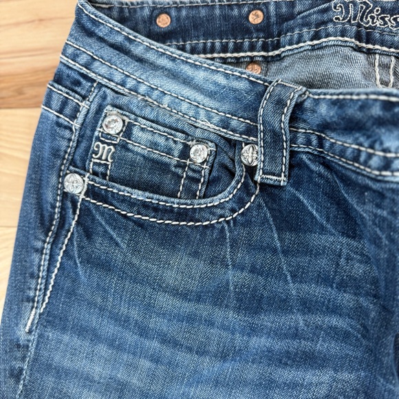 Miss Me Signature Bootcut Jeans | Size 30 | Embellished Feather Pocket Denim - Picture 2 of 5